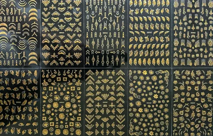 10 Sheets Golden Nail Decals 3D Sticky Floral Leaf Design Nail Decoration